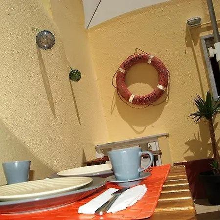 Swordfish Eco-house בית נופש