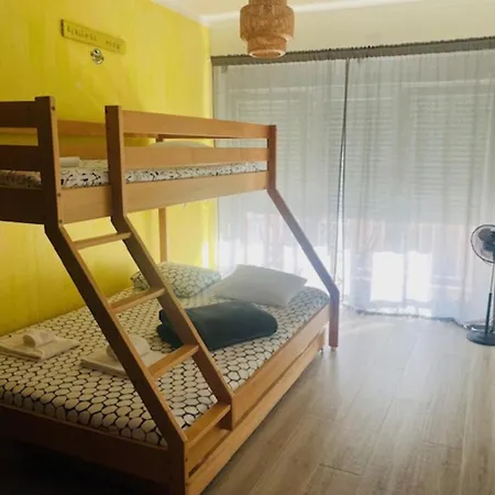 בית נופש Swordfish Eco-house פניש