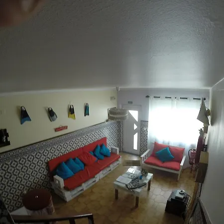 Swordfish Eco-house בית נופש פניש